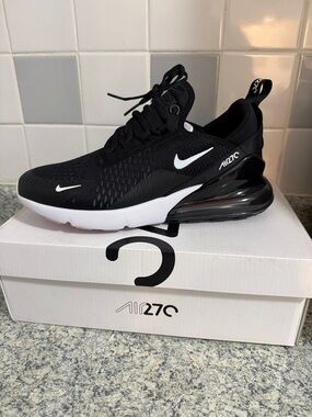Nike Air Max 270
